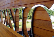 LÀM BIỂN QUẢNG CÁO INOX LÀM BIỂN QUẢNG CÁO INOX