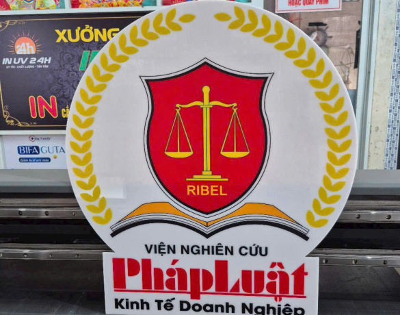  GIA CÔNG IN MICA SỮA 